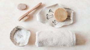 9 Zero-Waste Bathroom Ideas | LIVEKINDLY