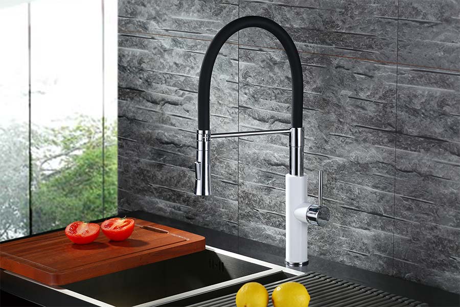 Pull out kitchen faucet silicon faucet